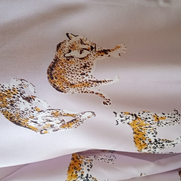 Zara button down animal leopard print long sleeves blouse top EUC - Picture 4 of 9